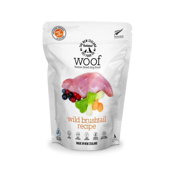 WOOF ワイルドブラッシュテイル フリーズドライ ドッグフードのパッケージ